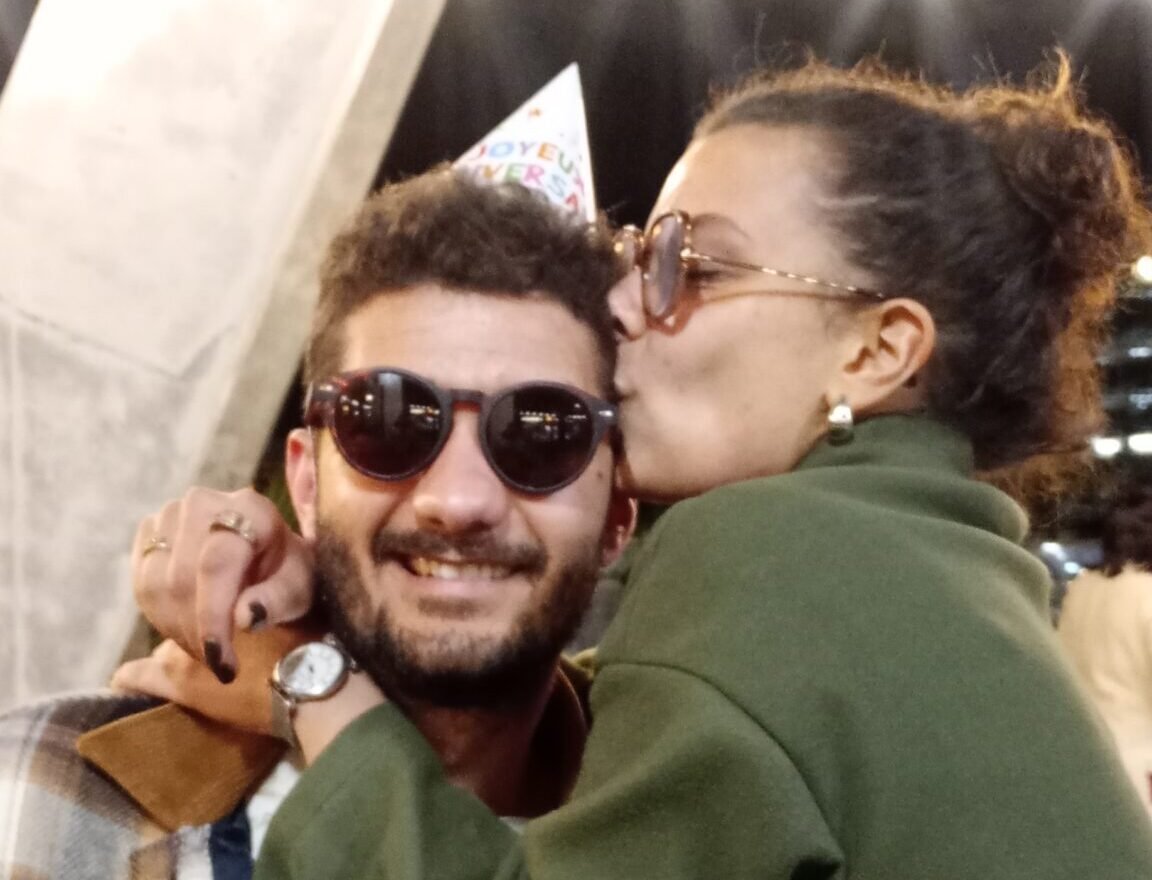 Entouré d'une jolie famille